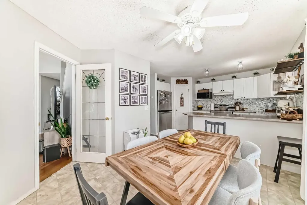155 Erin Meadow Way SE Calgary AB T2B 3P7