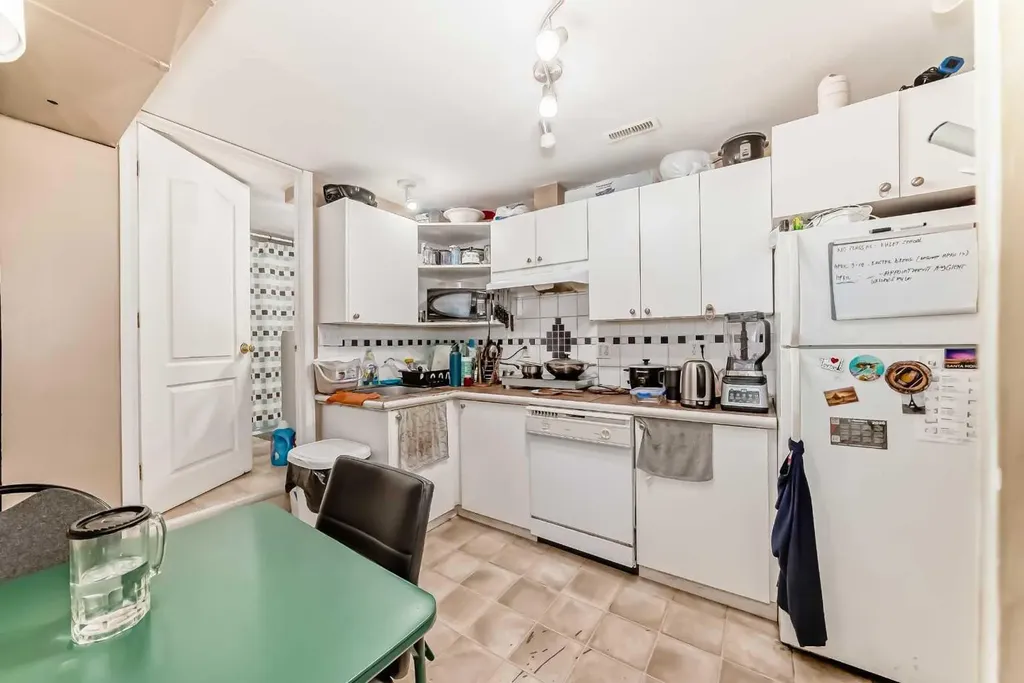 155 Erin Meadow Way SE Calgary AB T2B 3P7