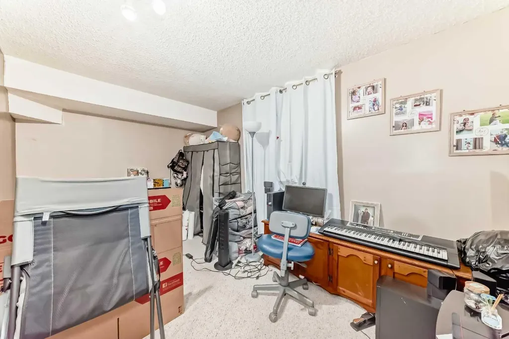 155 Erin Meadow Way SE Calgary AB T2B 3P7