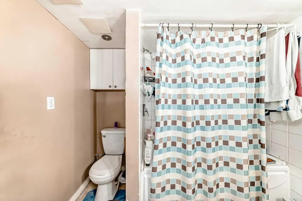 155 Erin Meadow Way SE Calgary AB T2B 3P7