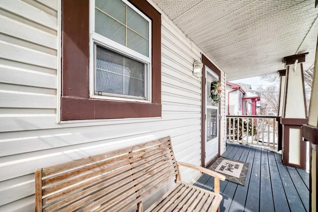 155 Erin Meadow Way SE Calgary AB T2B 3P7
