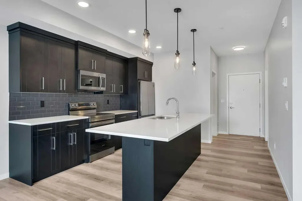 19489 Main Street SE Calgary AB T3M 3J3