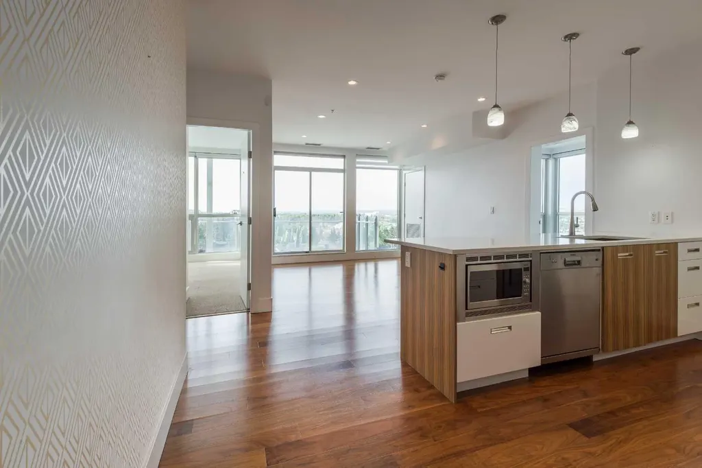 2505 17 Avenue SW Calgary AB T3E 7V3