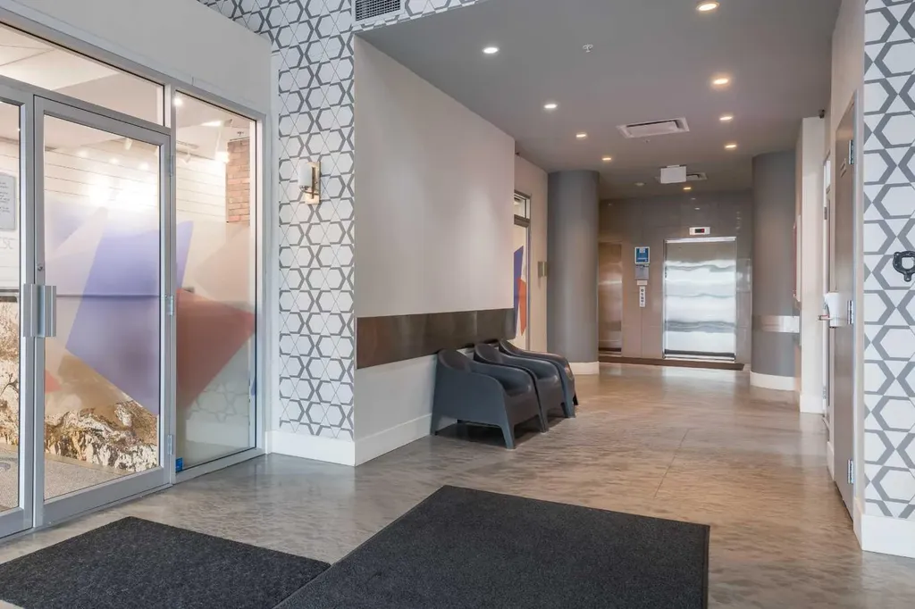 2505 17 Avenue SW Calgary AB T3E 7V3