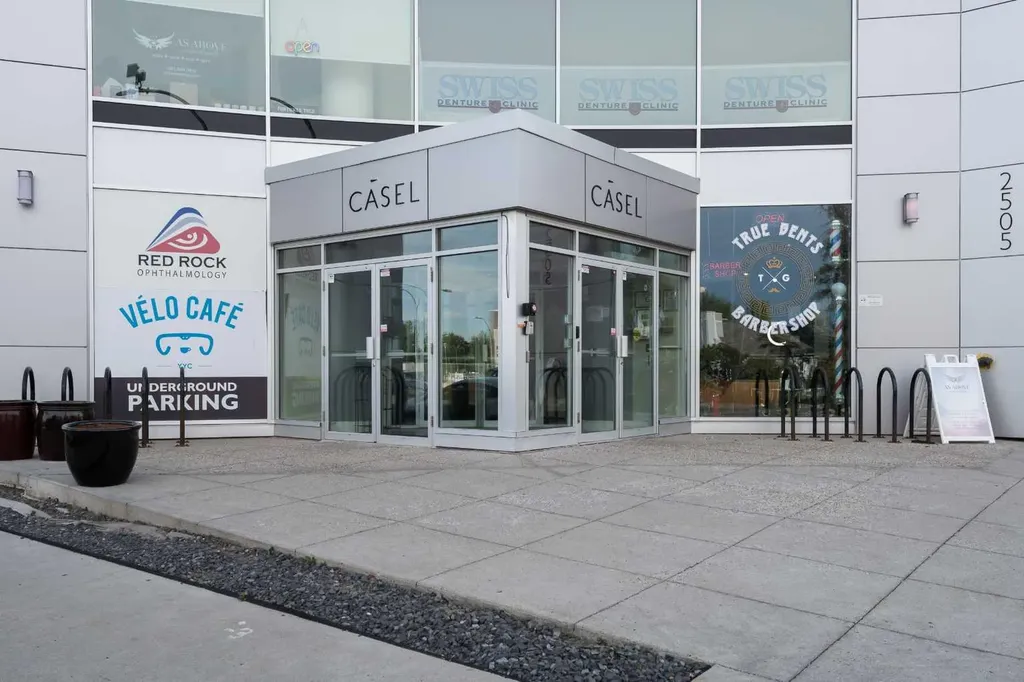 2505 17 Avenue SW Calgary AB T3E 7V3