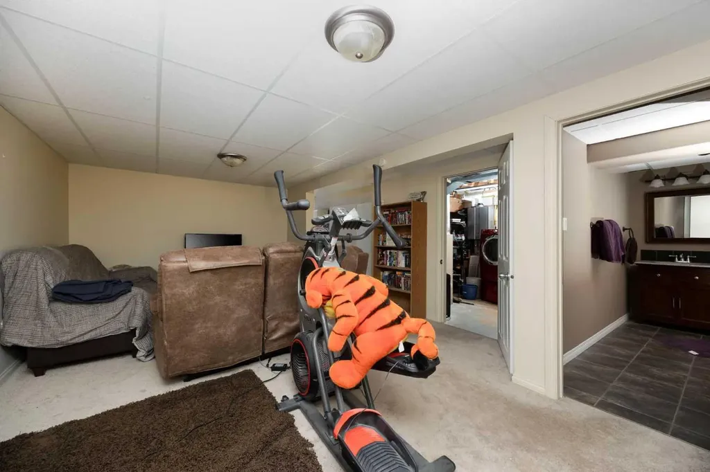 185 Sitka Drive Fort Mcmurray AB T9H 3C1