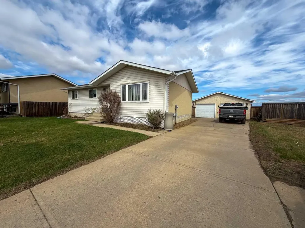 185 Sitka Drive Fort Mcmurray AB T9H 3C1