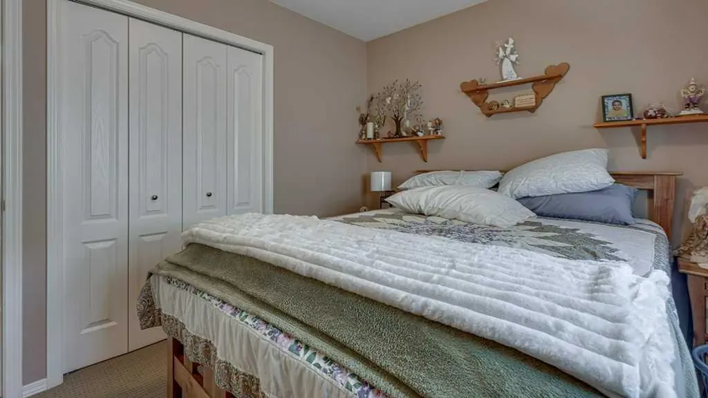 143 Ackerman Crescent Red Deer AB T4R 3B8