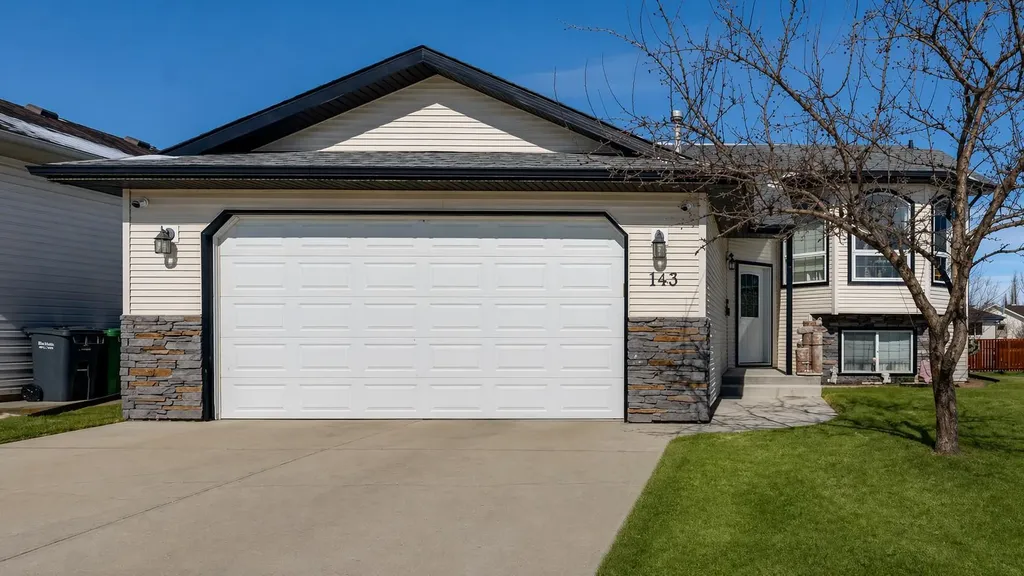 143 Ackerman Crescent Red Deer AB T4R 3B8
