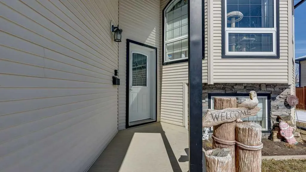 143 Ackerman Crescent Red Deer AB T4R 3B8