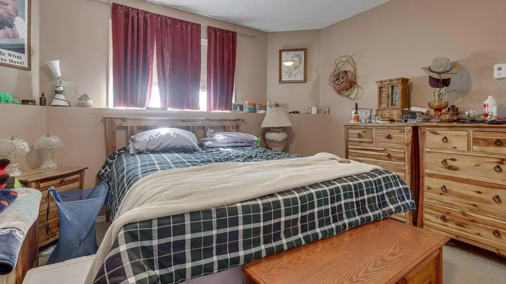 143 Ackerman Crescent Red Deer AB T4R 3B8