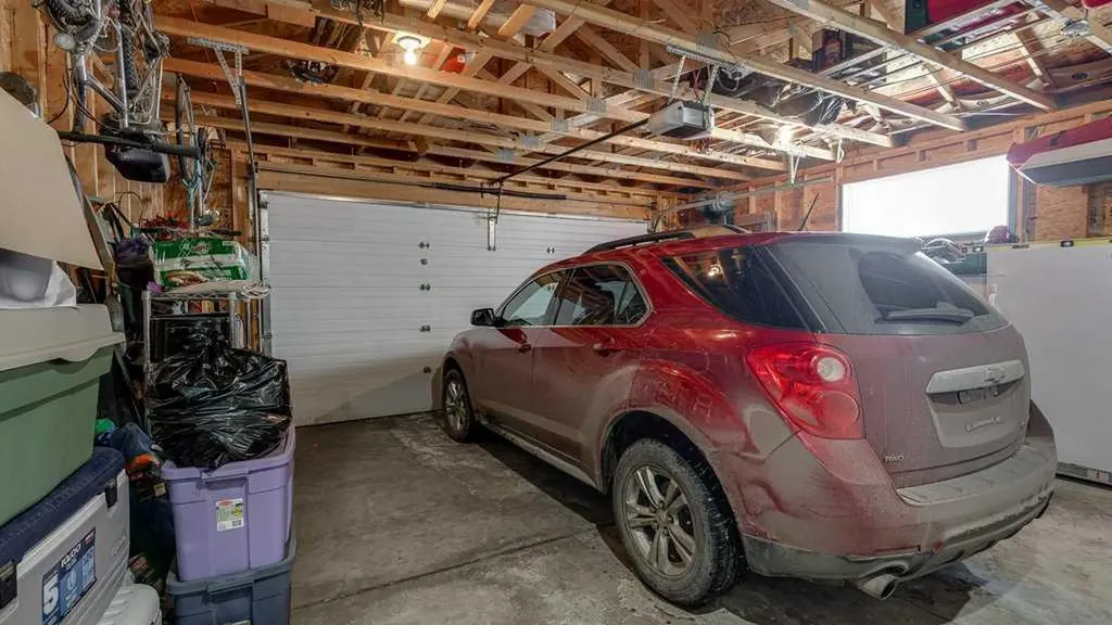 143 Ackerman Crescent Red Deer AB T4R 3B8
