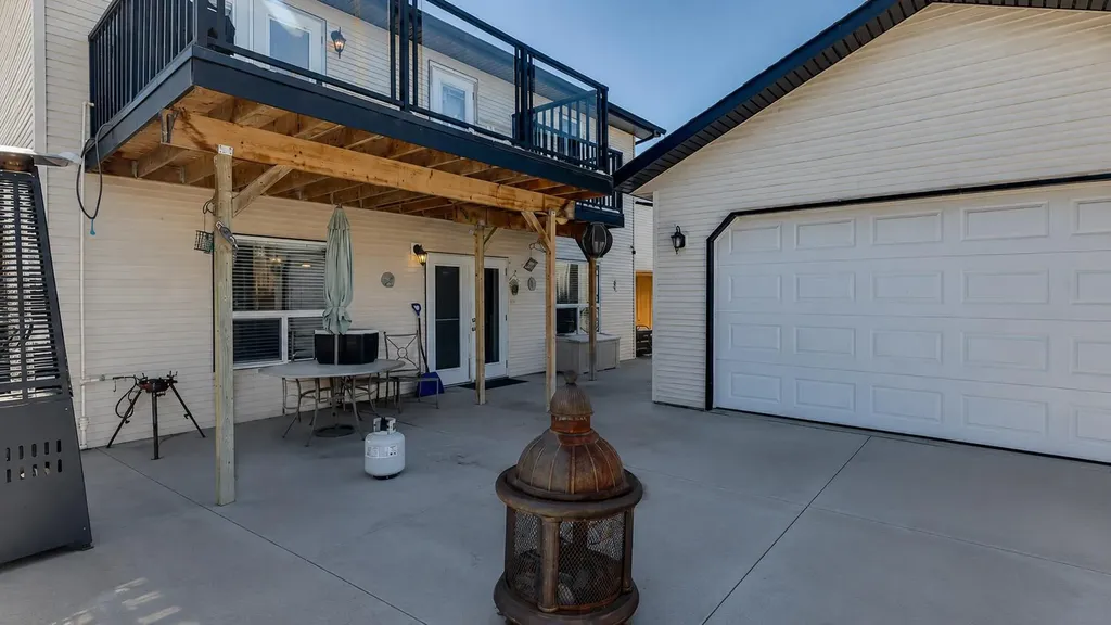 143 Ackerman Crescent Red Deer AB T4R 3B8