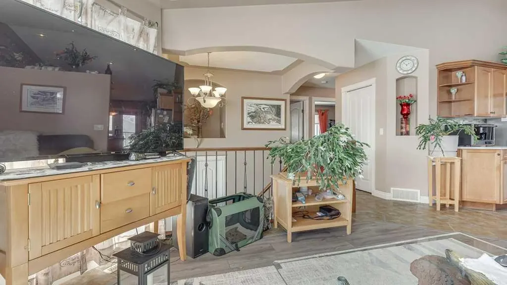 143 Ackerman Crescent Red Deer AB T4R 3B8