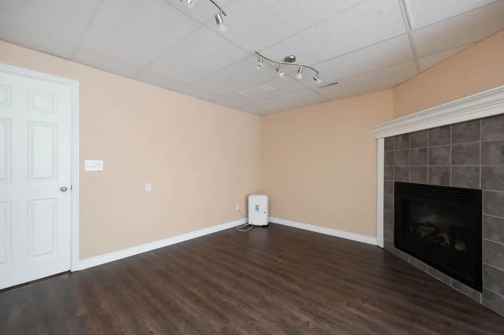 293 Grenfell Crescent Fort Mcmurray AB T9H 2M8