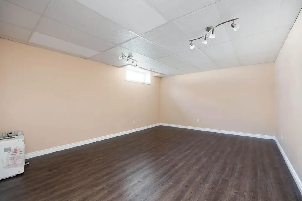 293 Grenfell Crescent Fort Mcmurray AB T9H 2M8