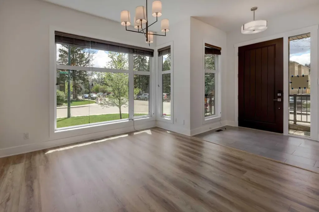 3422 5 Avenue NW Calgary AB T2N 0V5