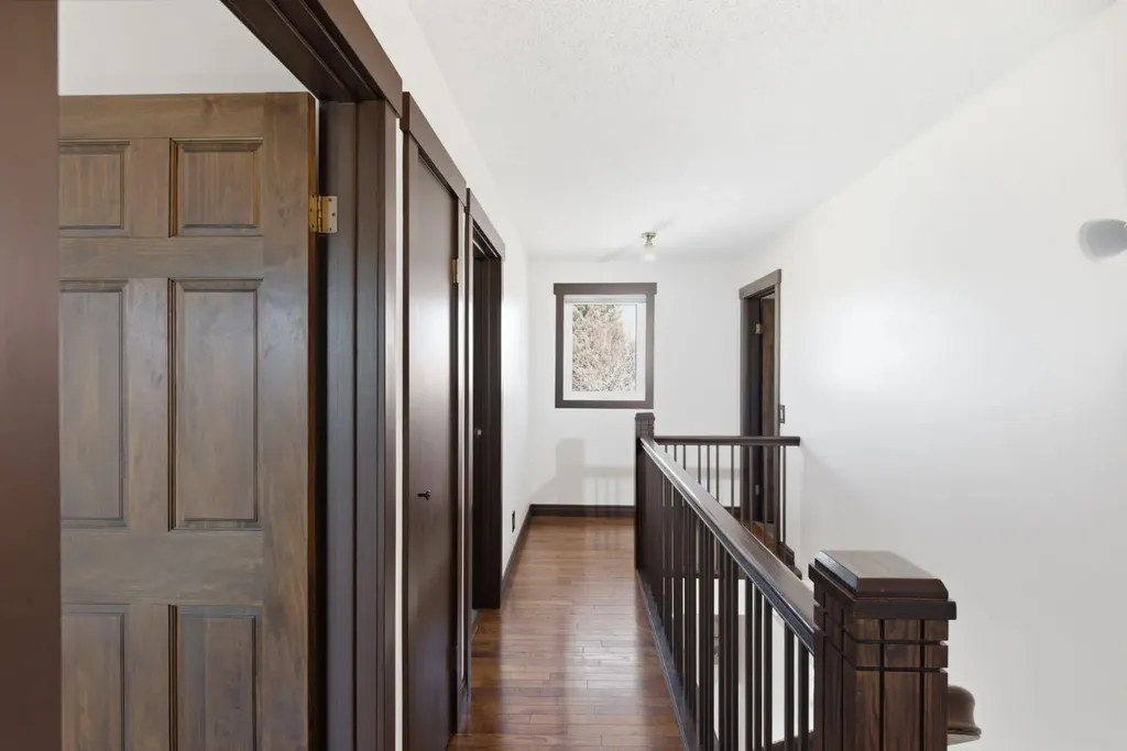 1315 Lake Michigan Crescent SE Calgary AB T2J 3E9