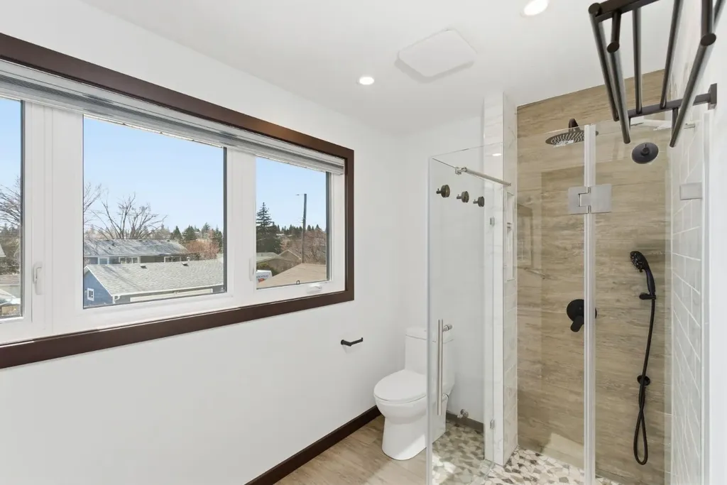 1315 Lake Michigan Crescent SE Calgary AB T2J 3E9
