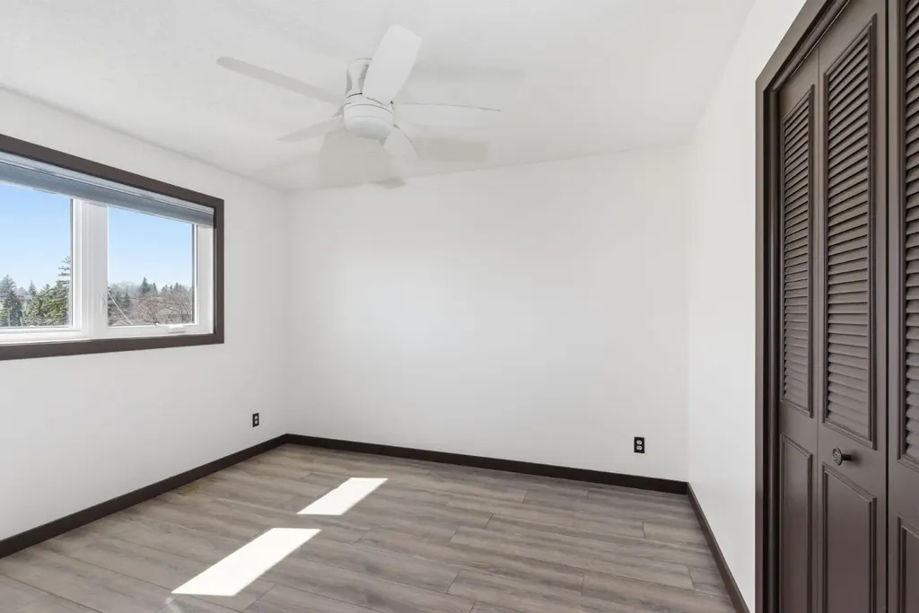 1315 Lake Michigan Crescent SE Calgary AB T2J 3E9