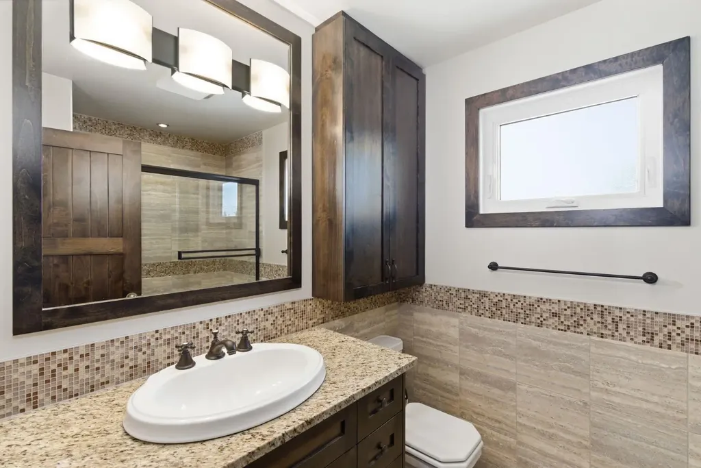 1315 Lake Michigan Crescent SE Calgary AB T2J 3E9