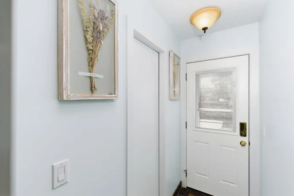 1315 Lake Michigan Crescent SE Calgary AB T2J 3E9