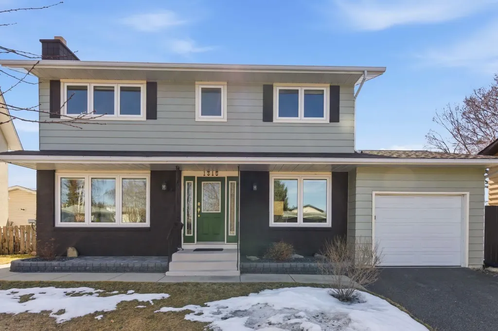 1315 Lake Michigan Crescent SE Calgary AB T2J 3E9