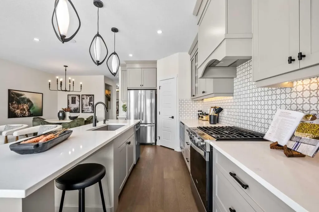 203 Huxland Path NE Calgary AB T2A 5Z9
