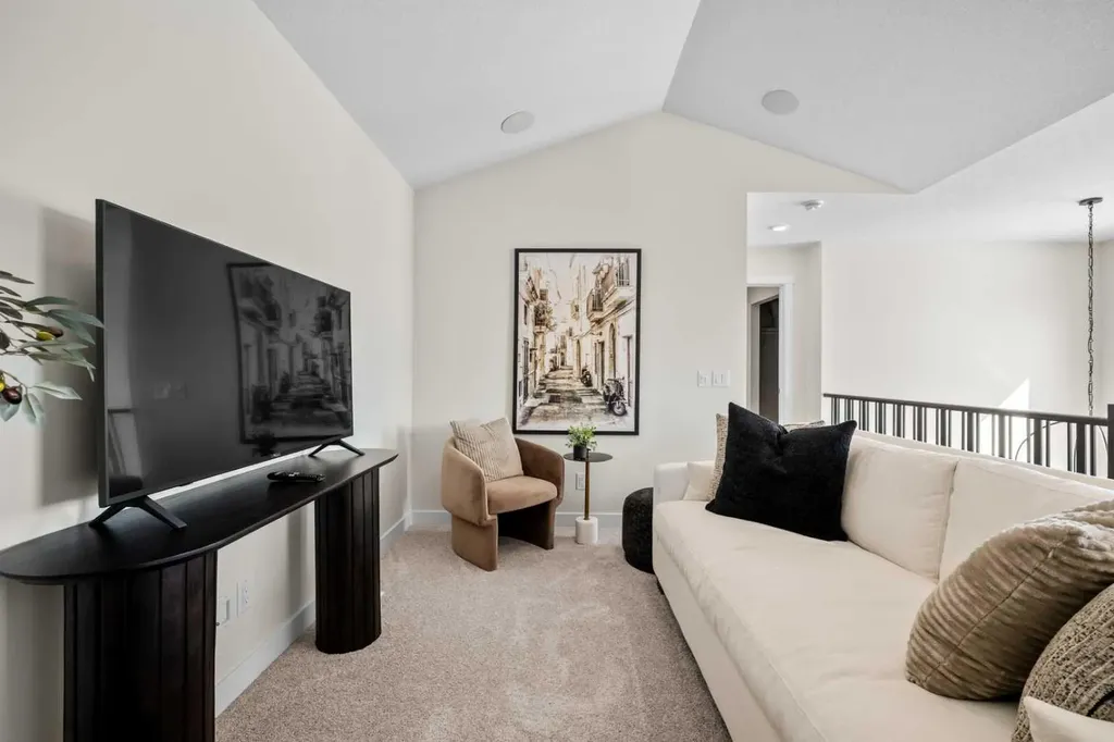 203 Huxland Path NE Calgary AB T2A 5Z9