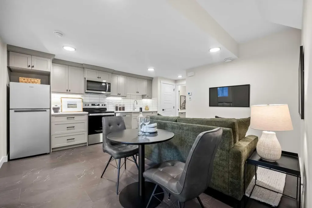 203 Huxland Path NE Calgary AB T2A 5Z9