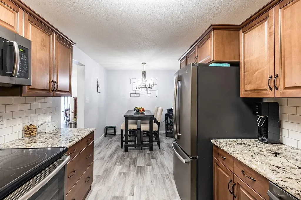 1165 16 Street NE Medicine Hat AB T1C 1P7