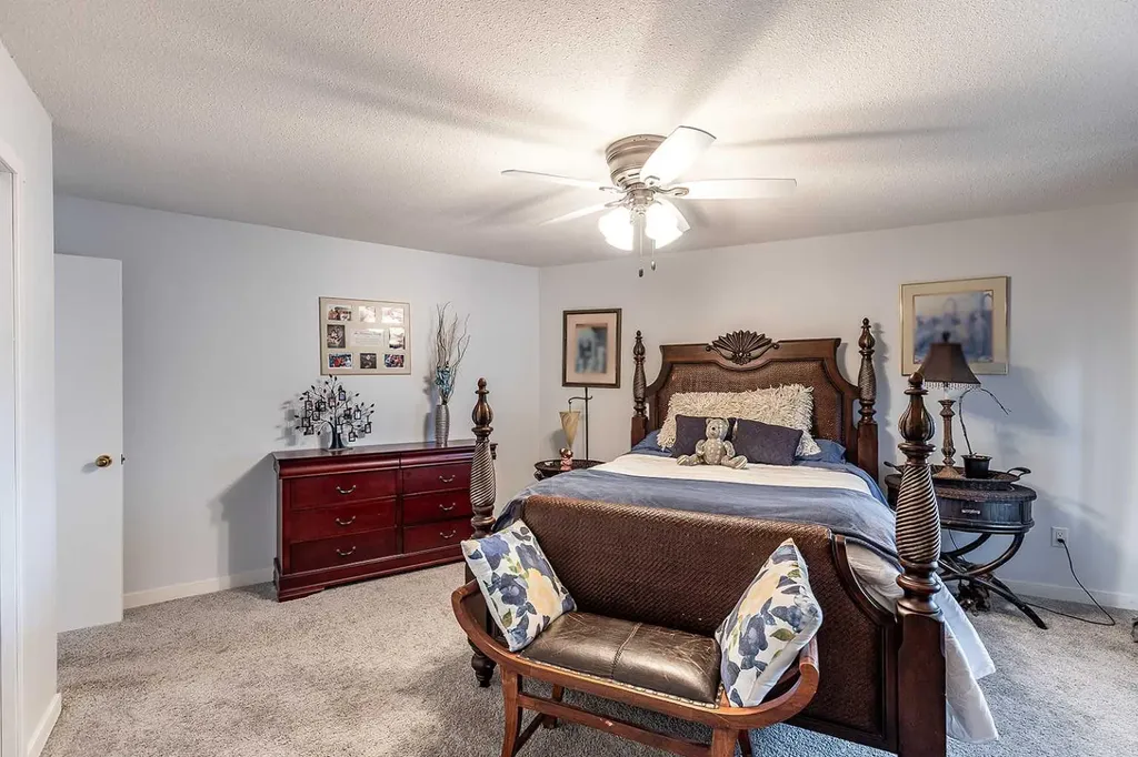 1165 16 Street NE Medicine Hat AB T1C 1P7