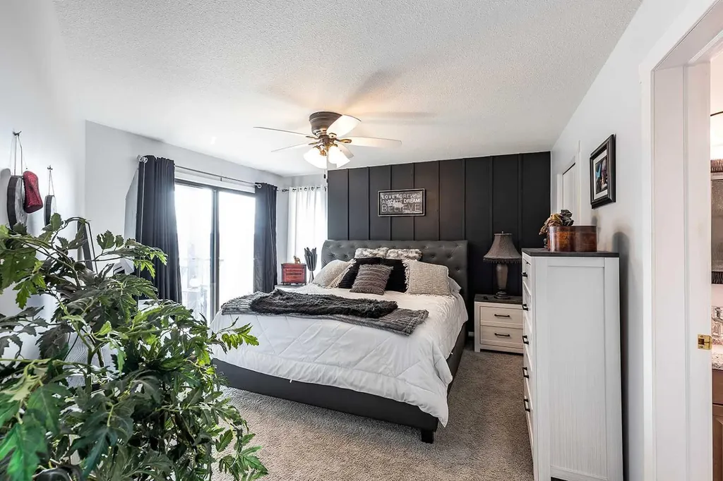 1165 16 Street NE Medicine Hat AB T1C 1P7