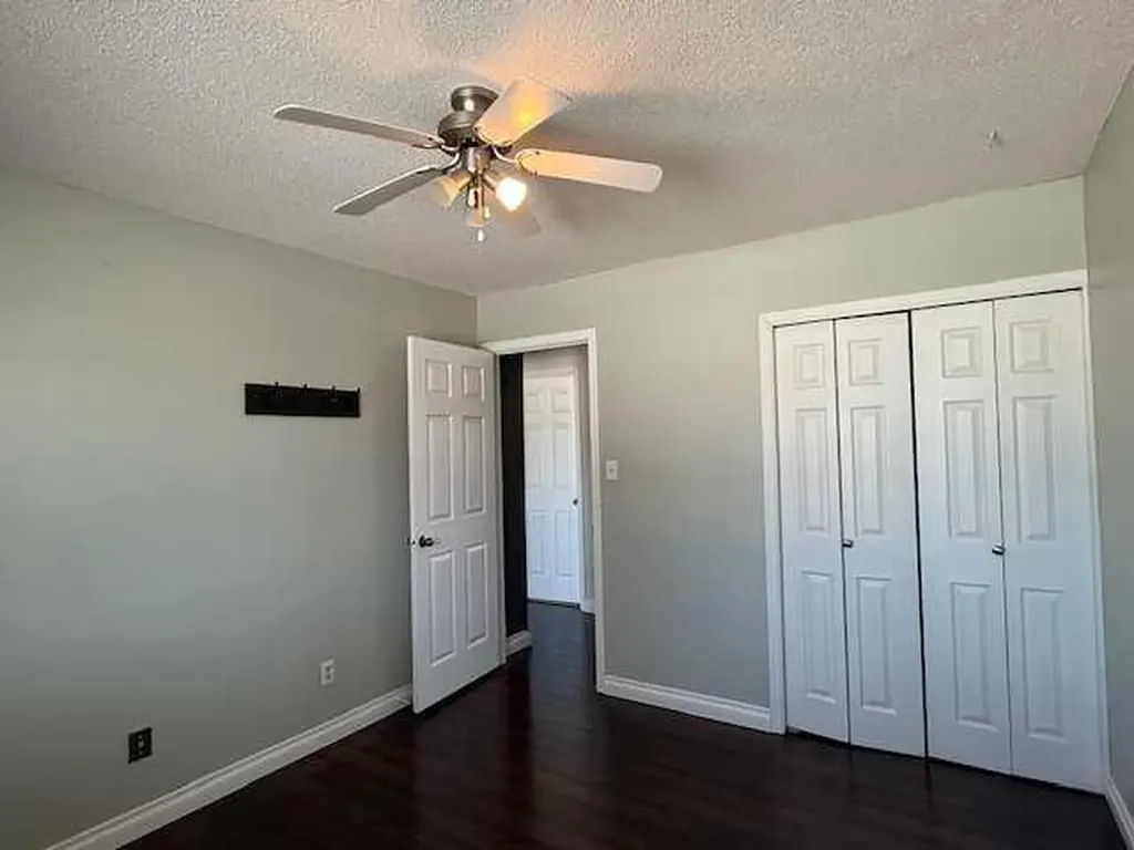 4807 51 Street Fort Vermilion AB T0H 1N0