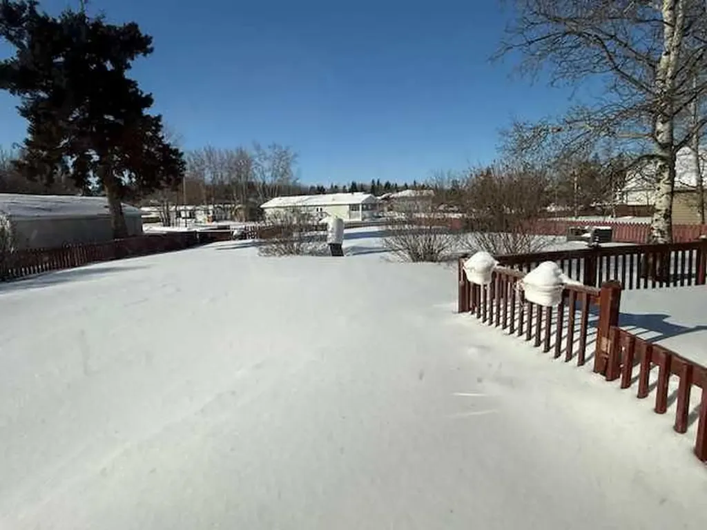 4807 51 Street Fort Vermilion AB T0H 1N0