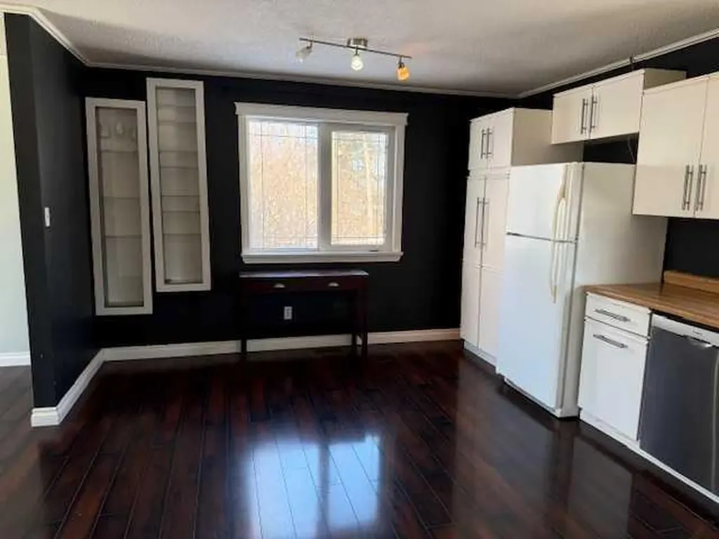 4807 51 Street Fort Vermilion AB T0H 1N0