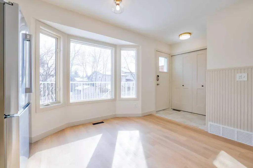 264 Cedarwood Park SW Calgary AB T2W 5X6