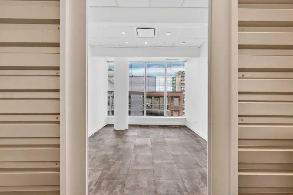 888 4 Avenue SW Calgary AB T2P0V2