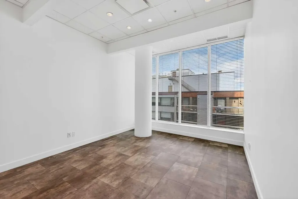 888 4 Avenue SW Calgary AB T2P0V2
