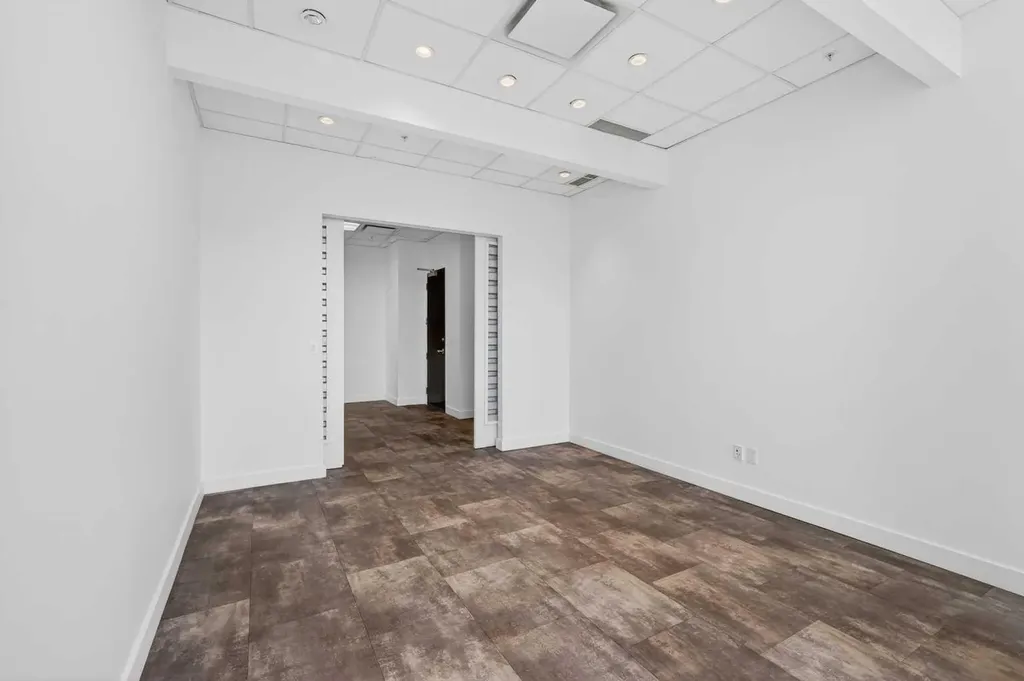 888 4 Avenue SW Calgary AB T2P0V2