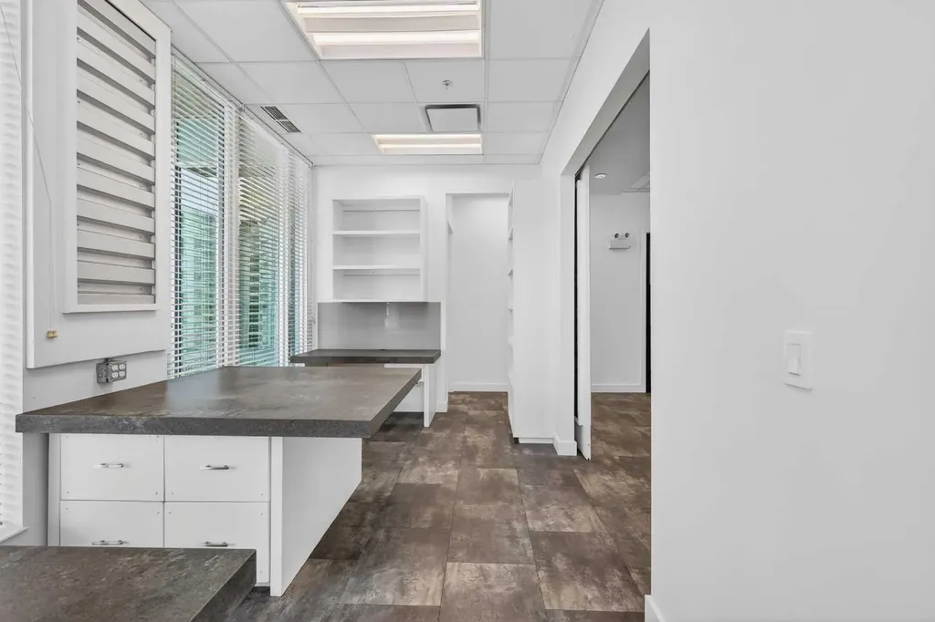 888 4 Avenue SW Calgary AB T2P0V2