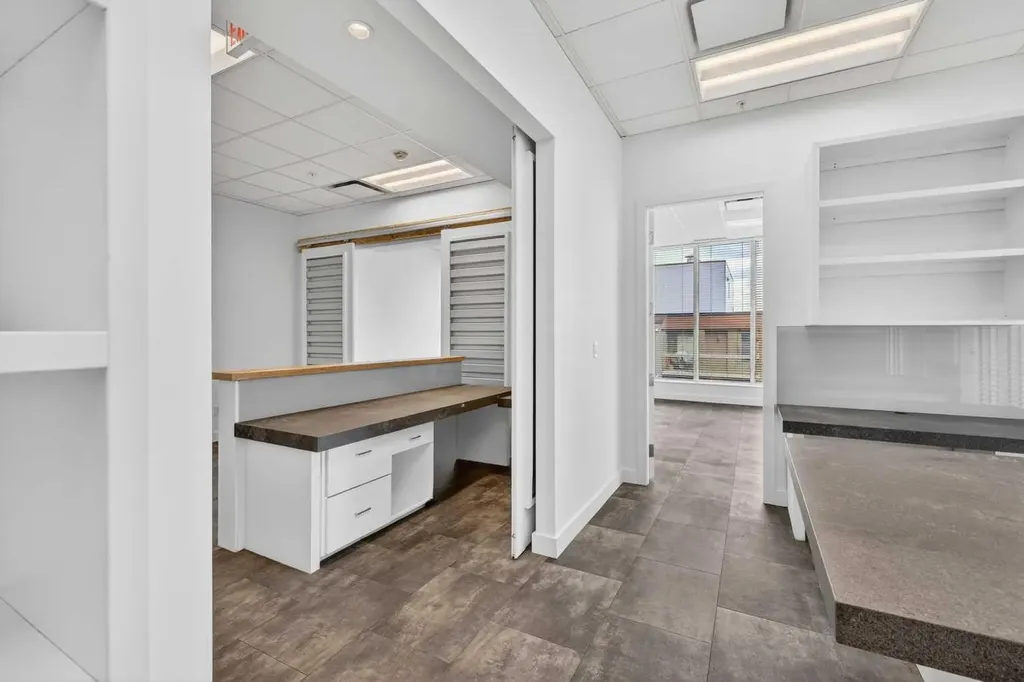 888 4 Avenue SW Calgary AB T2P0V2