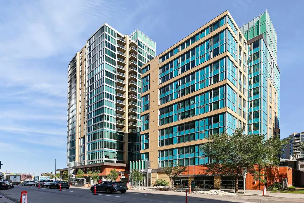 888 4 Avenue SW Calgary AB T2P0V2