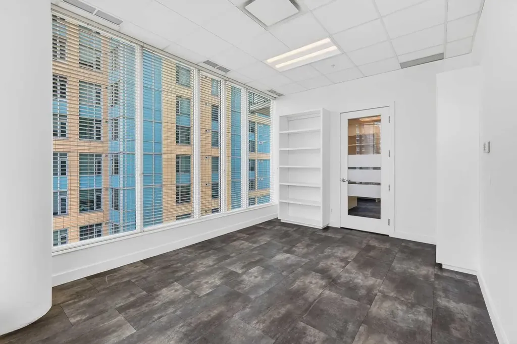 888 4 Avenue SW Calgary AB T2P0V2
