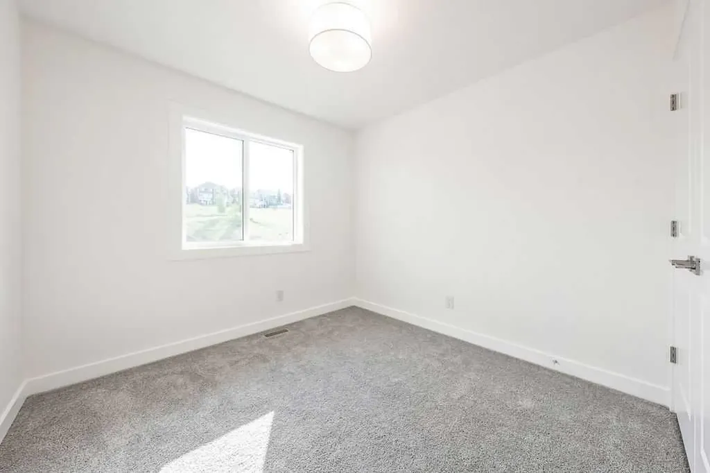 525 River Heights Drive Cochrane AB T4C 3E3