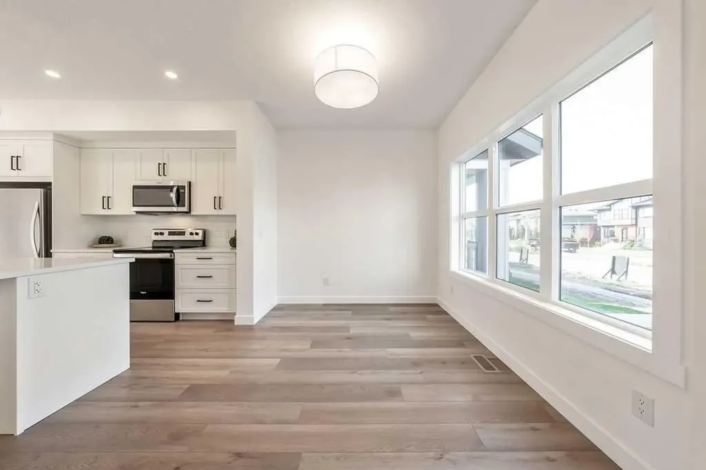 525 River Heights Drive Cochrane AB T4C 3E3