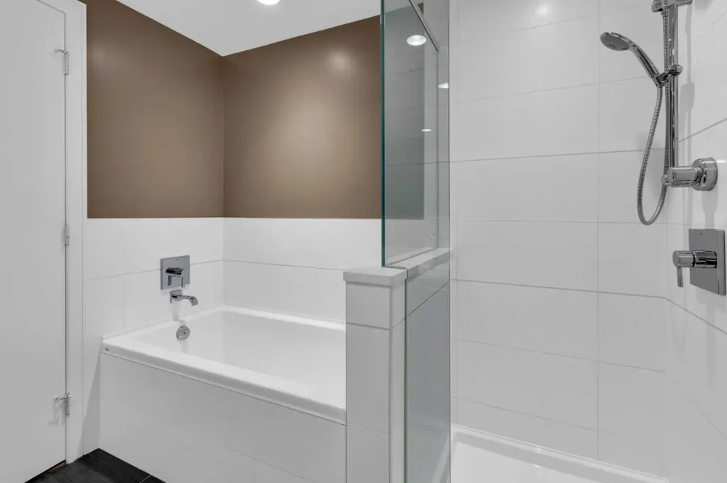 222 Riverfront Avenue SW Calgary AB T2P0X2