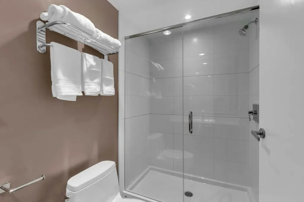 222 Riverfront Avenue SW Calgary AB T2P0X2