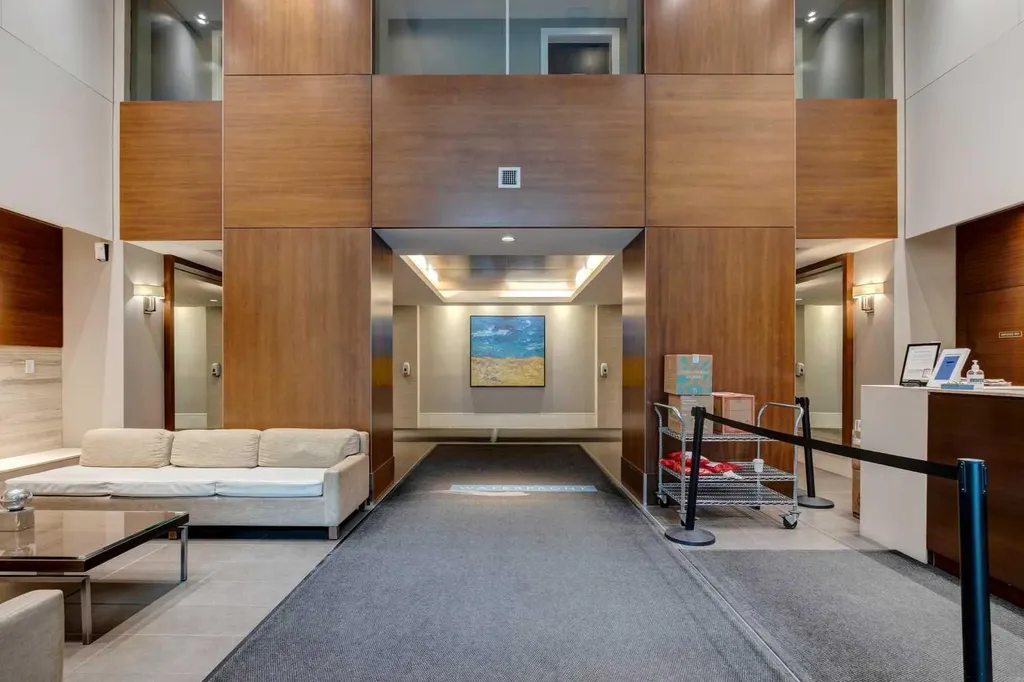 222 Riverfront Avenue SW Calgary AB T2P0X2