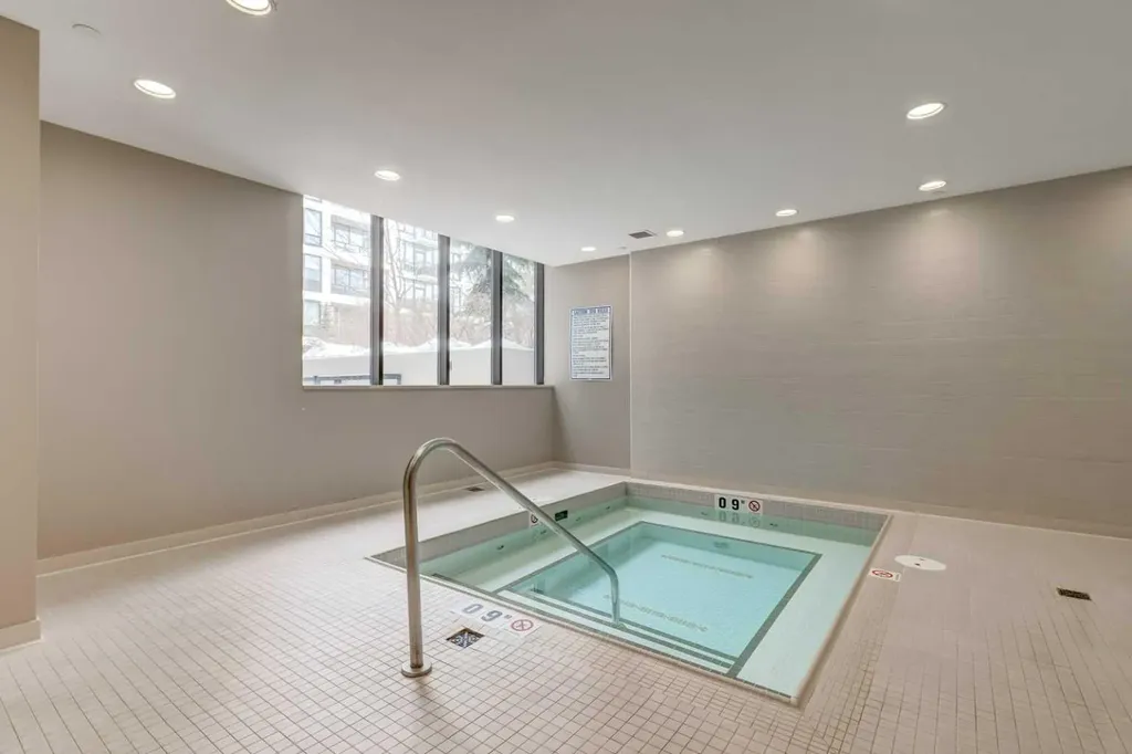 222 Riverfront Avenue SW Calgary AB T2P0X2